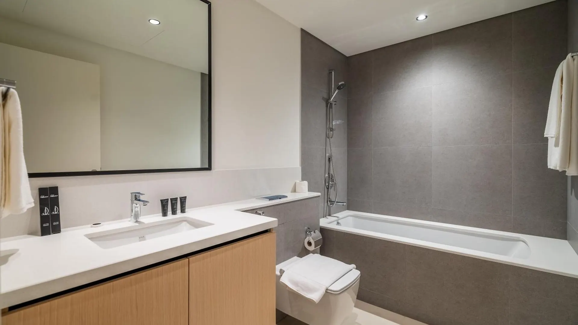 Apartment Burj Khalifa View Luxury Steps From Dubai Mall United Arab Emirates