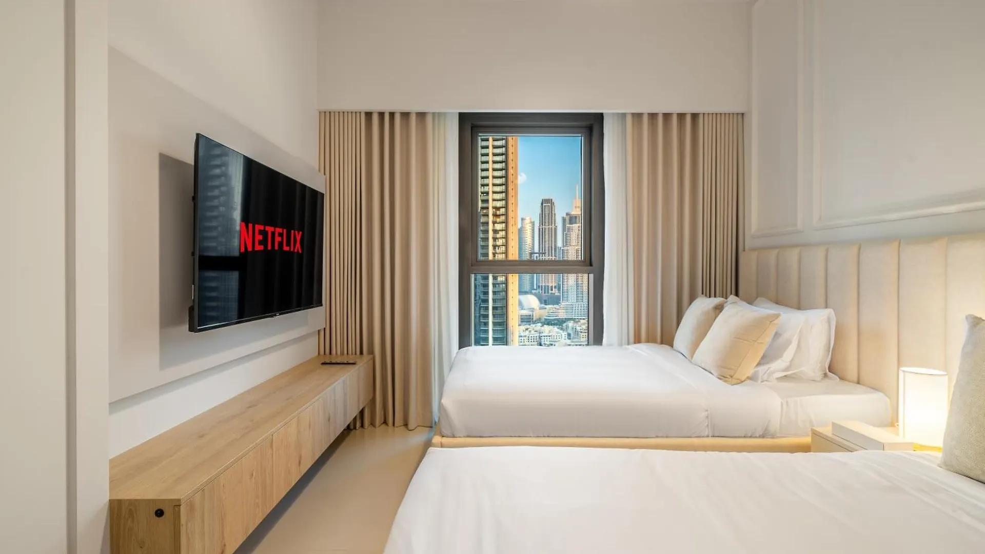 Burj Khalifa View Luxury Steps From Dubai Mall Apartment