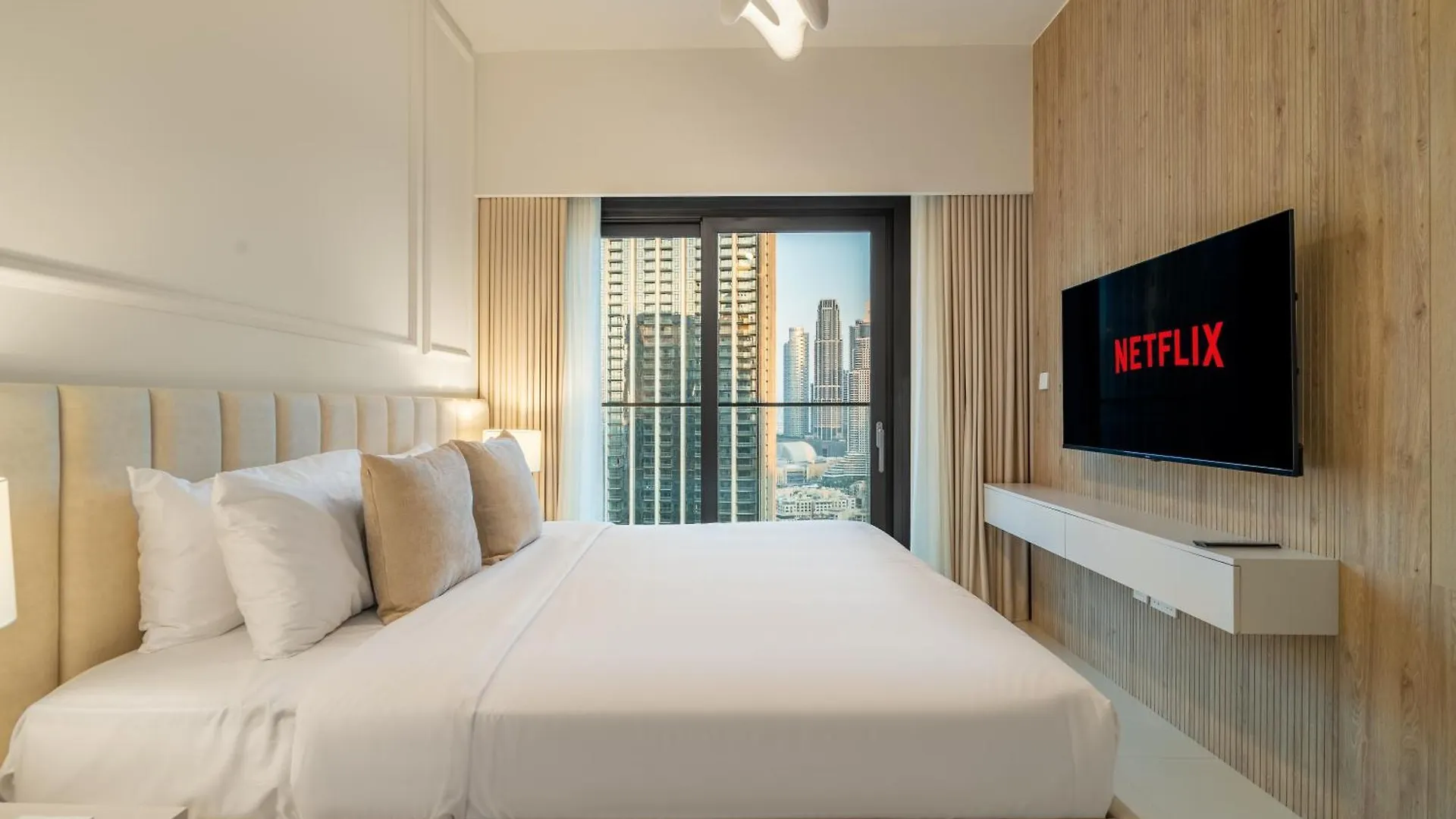 Apartment Burj Khalifa View Luxury Steps From Dubai Mall
